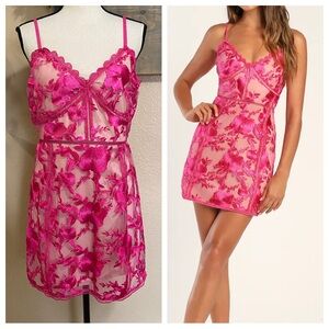 Lulu's Pink Floral Mini Dress